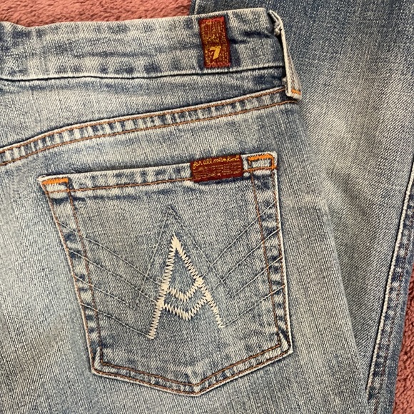 7 For All Mankind Cropped jean  - size 28 - Picture 2 of 7